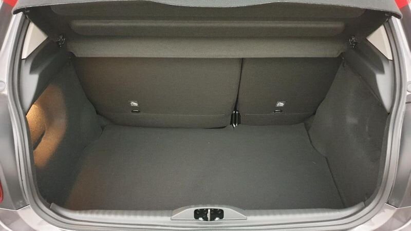 Citroën C3 facelift 1.5 bluehdi 100cv bvm6 shine + adml pack color rouge