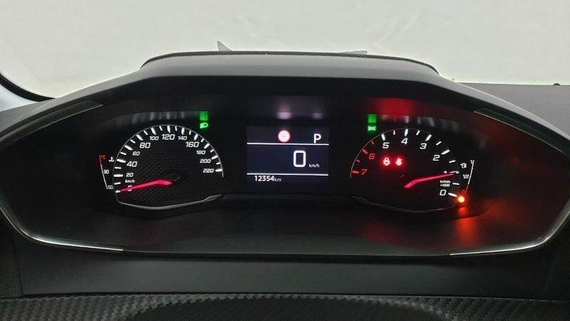 Peugeot 208 nouvelle 1.2 puretech 100cv eat8 allure + navi pack safety plus