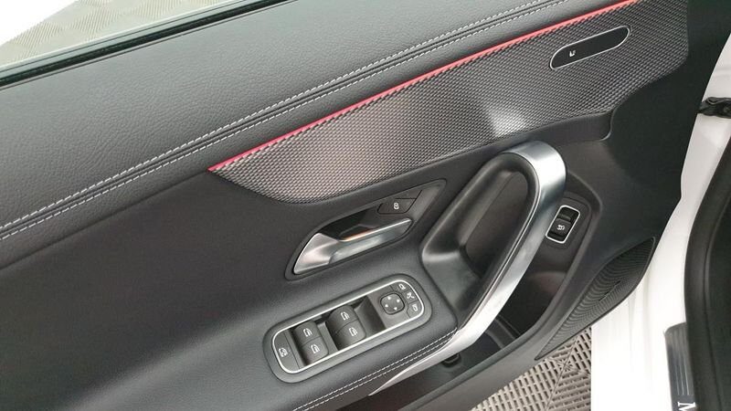 Mercedes CLA shooting brake 180d 8g-dct progressive line + pack premium sport black