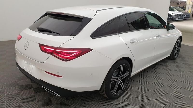 Mercedes CLA shooting brake 180d 8g-dct progressive line + pack premium sport black