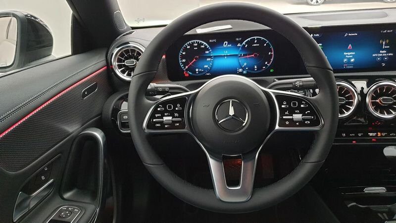 Mercedes CLA shooting brake 180d 8g-dct progressive line + pack premium sport black