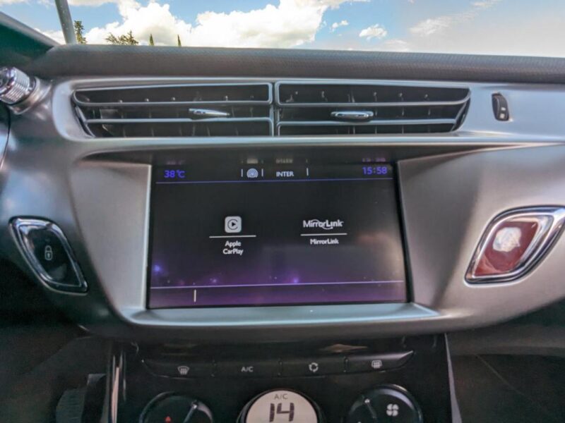 DS DS 3 1.2i PureTech 12V - 82 BERLINE So Chic PHASE