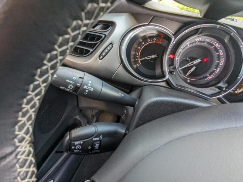 DS DS 3 1.2i PureTech 12V - 82 BERLINE So Chic PHASE