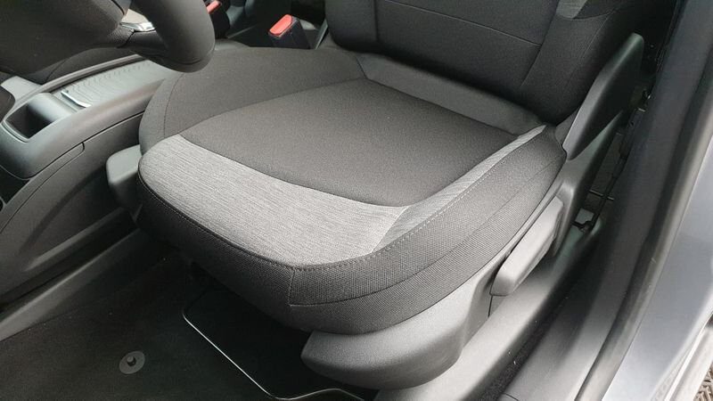 Citroën Grand C4 SpaceTourer 1.2 puretech 130cv eat8 7pl feel + sieges chauffants