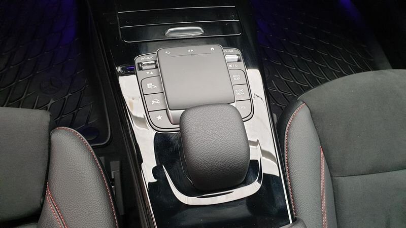 Mercedes CLA shooting brake 200 163cv 7g-dct amg line