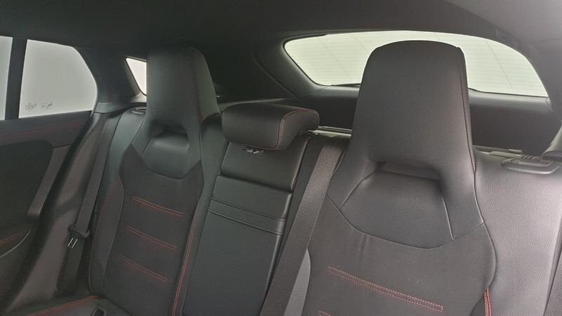 Mercedes CLA shooting brake 200 163cv 7g-dct amg line