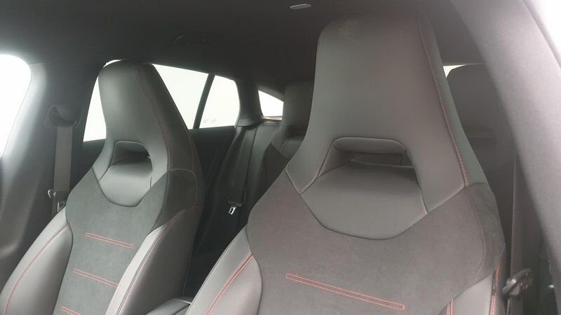 Mercedes CLA shooting brake 200 163cv 7g-dct amg line