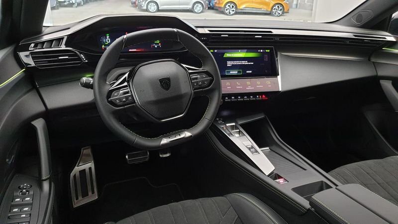 Peugeot 308 nouvelle 1.2 puretech 130cv eat8 gt + camera 360 pack drive assist plus