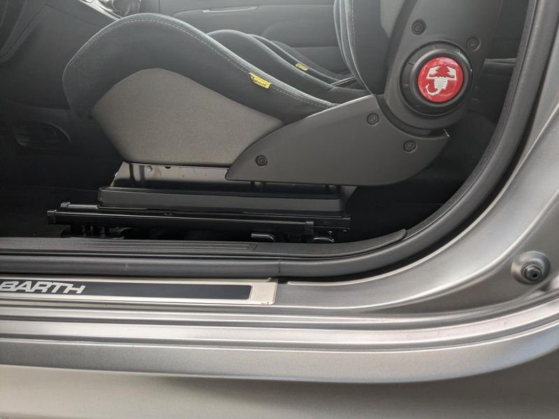 Fiat 500 1.4i 16V - 180 Abarth 595 Competizione