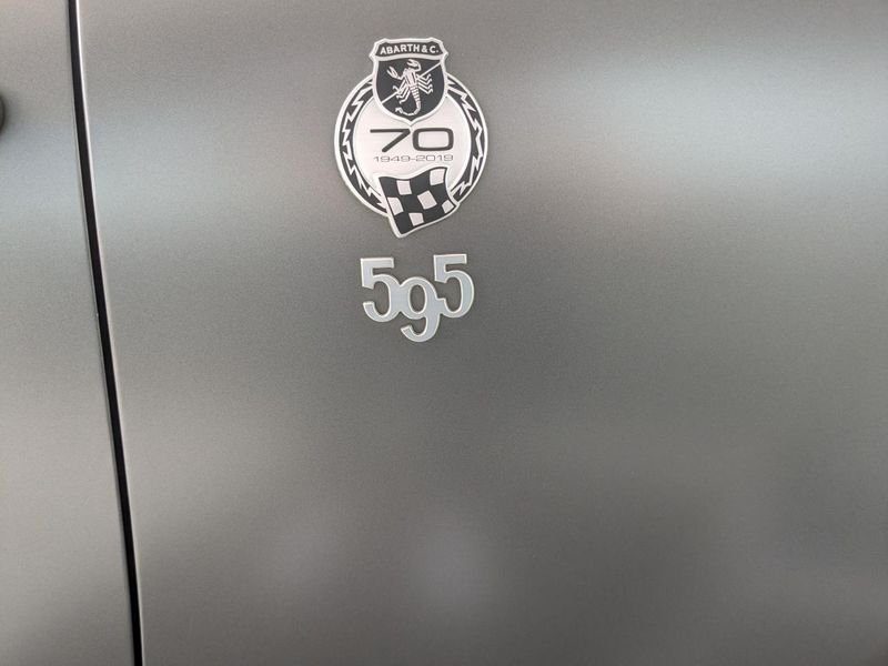 Fiat 500 1.4i 16V - 180 Abarth 595 Competizione