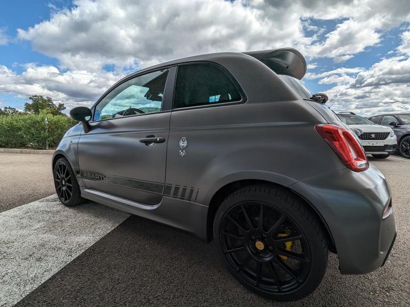 Fiat 500 1.4i 16V - 180 Abarth 595 Competizione