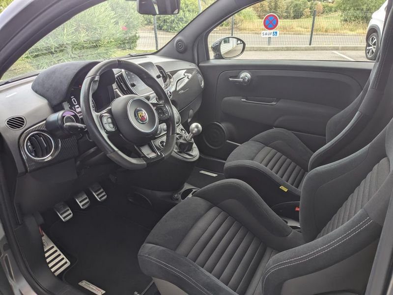 Fiat 500 1.4i 16V - 180 Abarth 595 Competizione