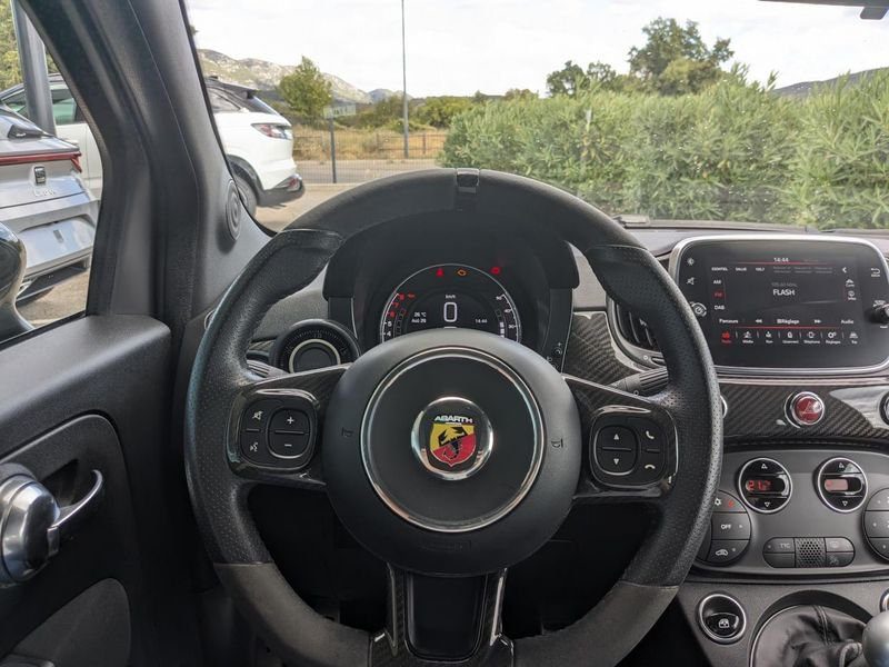 Fiat 500 1.4i 16V - 180 Abarth 595 Competizione