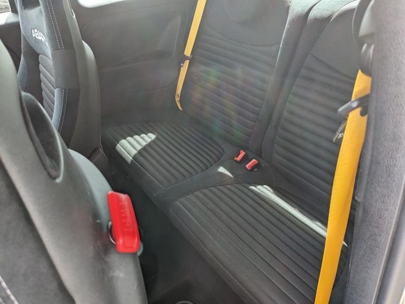 Fiat 500 1.4i 16V - 180 Abarth 595 Competizione