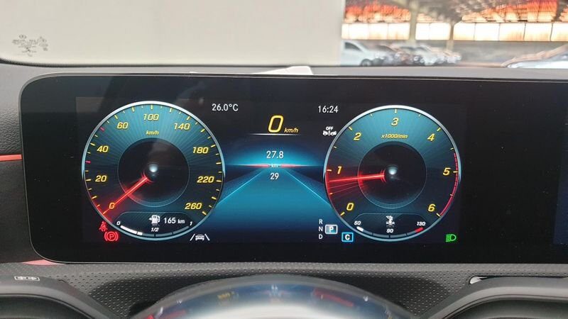 Mercedes Classe A 200d 150cv 8g-dct amg line + pack premium