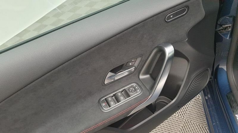Mercedes Classe A 200d 150cv 8g-dct amg line + pack premium