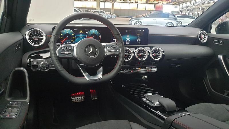 Mercedes Classe A 200d 150cv 8g-dct amg line + pack premium