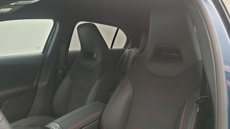 Mercedes Classe A 200d 150cv 8g-dct amg line + pack premium