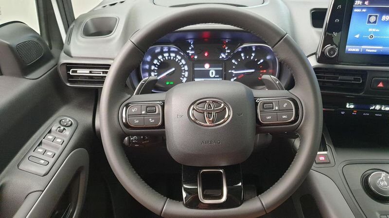 Toyota Proace City Verso Medium 1.5 130cv d-ad bva8 5pl executive