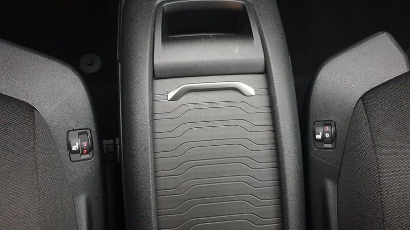 Citroën Grand C4 SpaceTourer 1.2 puretech 130cv eat8 7pl feel + sieges chauffants