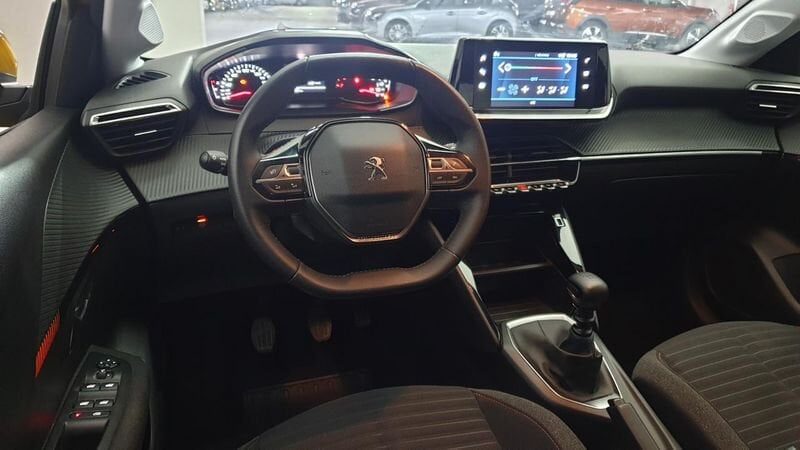 Peugeot 208 nouvelle 1.2 puretech 100cv bvm6 active pack + peugeot led technology