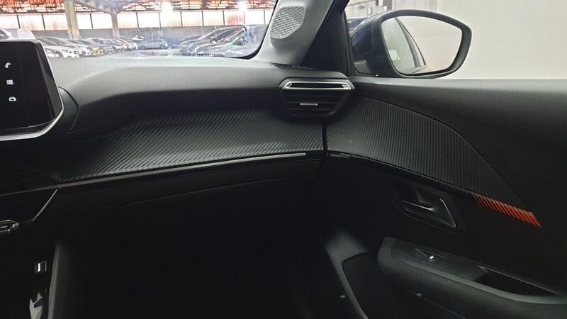 Peugeot 208 nouvelle 1.2 puretech 100cv bvm6 active pack + peugeot led technology