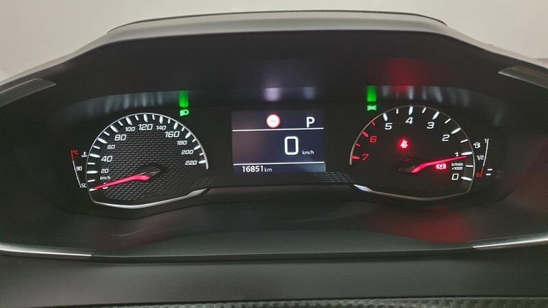 Peugeot 208 nouvelle 1.2 puretech 100cv eat8 allure + navi pack safety plus