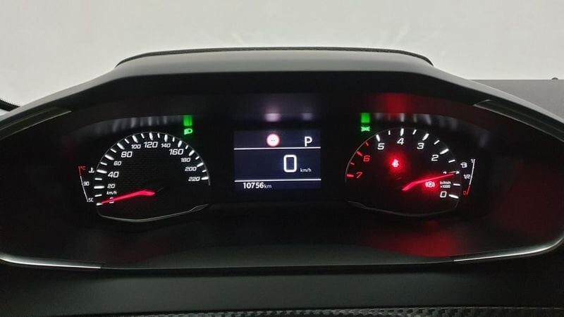 Peugeot 208 nouvelle 1.2 puretech 100cv eat8 allure + navi pack safety plus