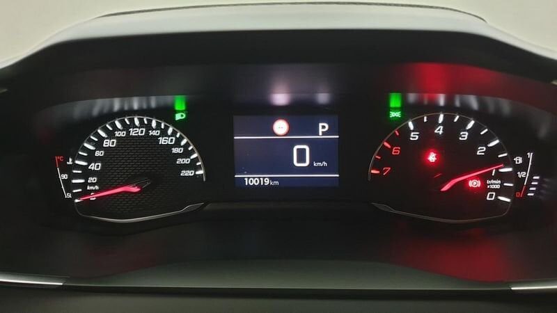 Peugeot 208 nouvelle 1.2 puretech 100cv eat8 allure + navi pack safety plus