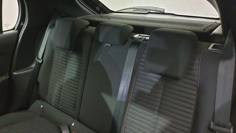 Peugeot 208 nouvelle 1.2 puretech 100cv bvm6 active pack + peugeot led technology