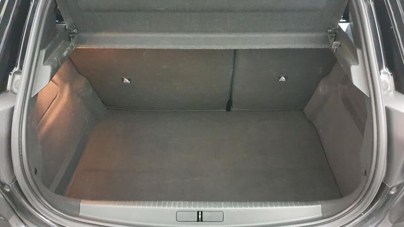 Peugeot 208 nouvelle 1.2 puretech 100cv bvm6 active pack + peugeot led technology