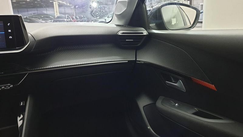 Peugeot 208 nouvelle 1.2 puretech 100cv bvm6 active pack + peugeot led technology