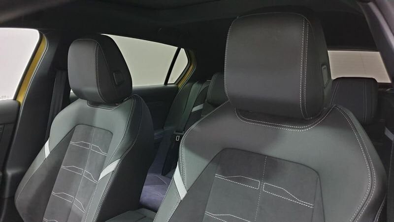 Opel Astra nouvelle 1.5 diesel 130cv bva8 ultimate + pack ext noir pare-brise chauffant