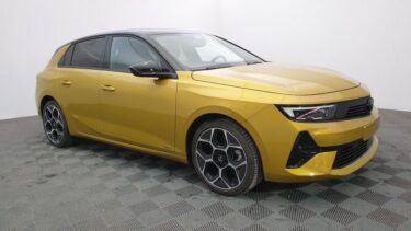 Opel Astra nouvelle 1.5 diesel 130cv bva8 ultimate + pack ext noir pare-brise chauffant