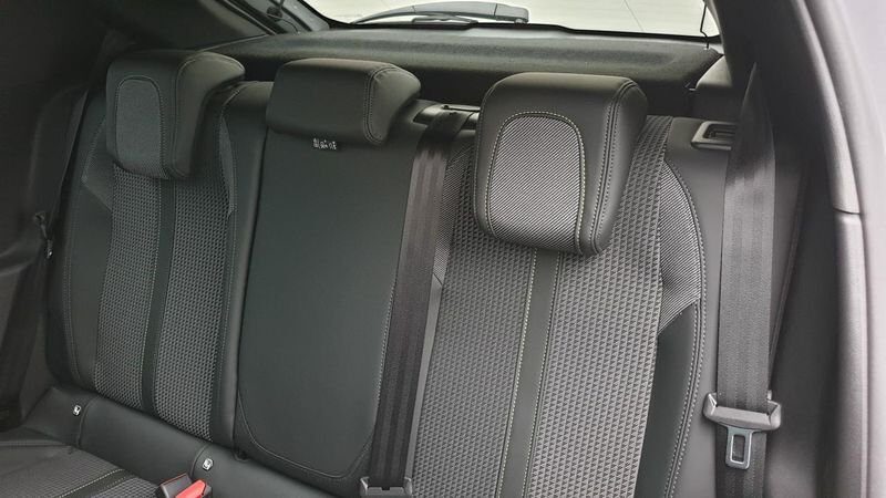 Peugeot 208 nouvelle 1.2 puretech 100cv eat8 gt + toit pano pack drive assist plus