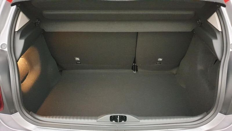 Citroën C3 facelift 1.5 bluehdi 100cv bvm6 shine + adml pack color rouge