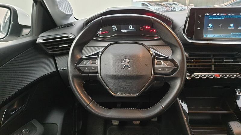 Peugeot 208 nouvelle 1.2 puretech 75cv bvm5 active pack + peugeot led technology