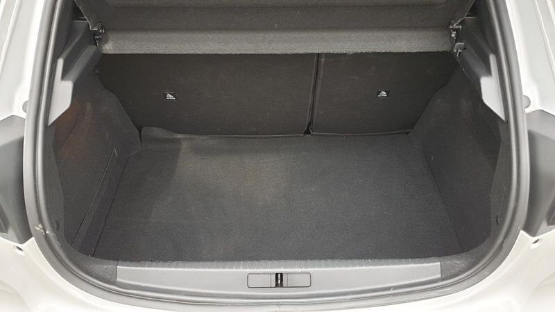 Peugeot 208 nouvelle 1.2 puretech 75cv bvm5 active pack + peugeot led technology