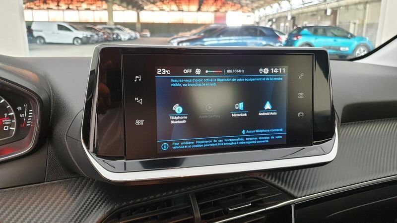 Peugeot 208 nouvelle 1.2 puretech 75cv bvm5 active pack + peugeot led technology