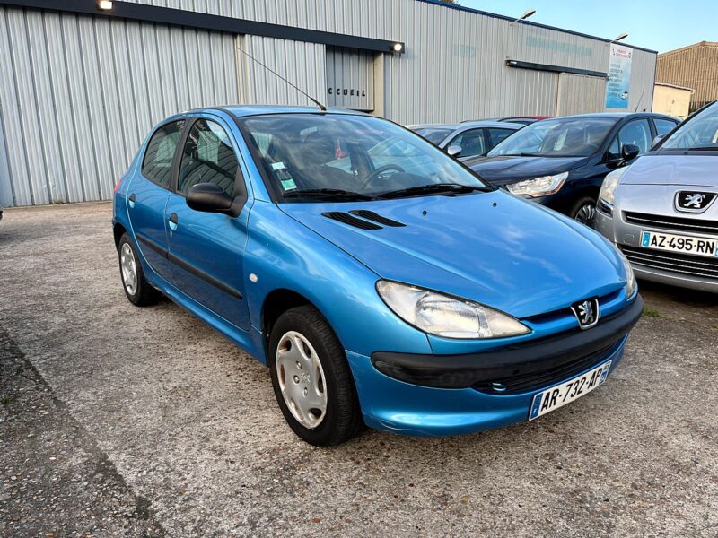 PEUGEOT 206  2001