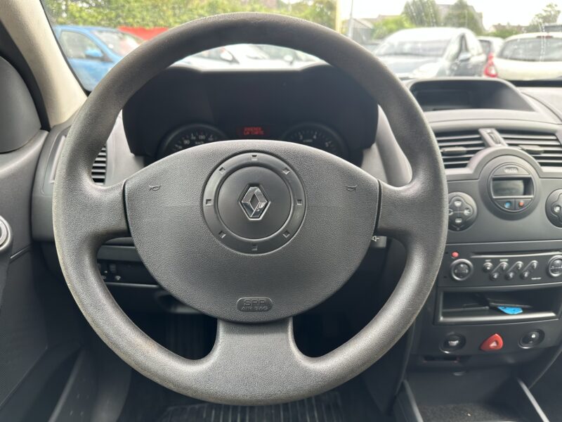 RENAULT MEGANE II 2003