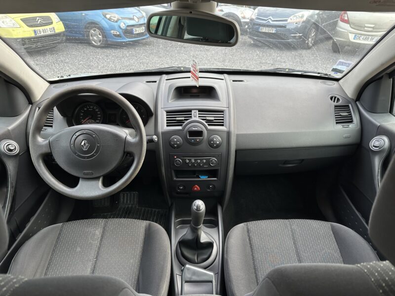 RENAULT MEGANE II 2003