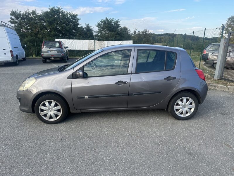RENAULT CLIO 2008