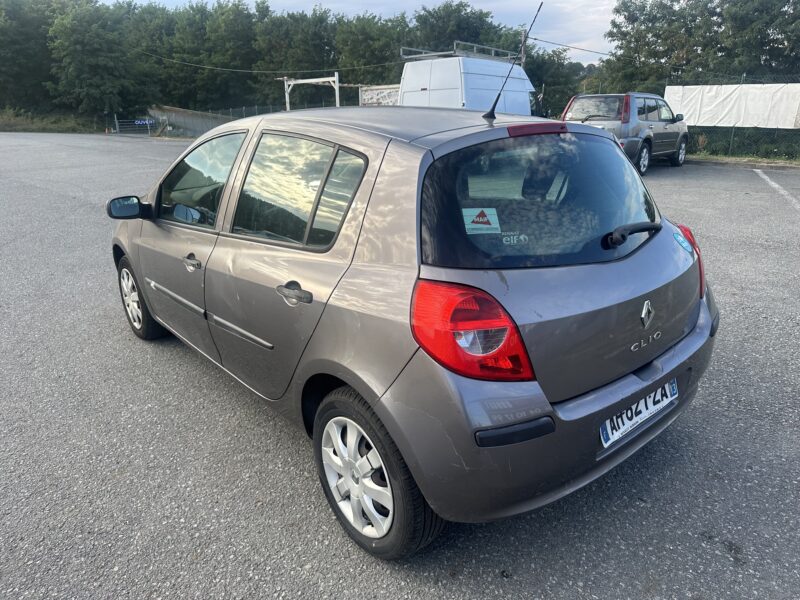 RENAULT CLIO 2008