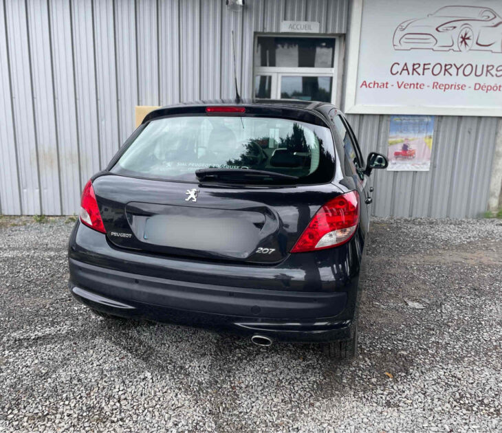PEUGEOT 207 2010