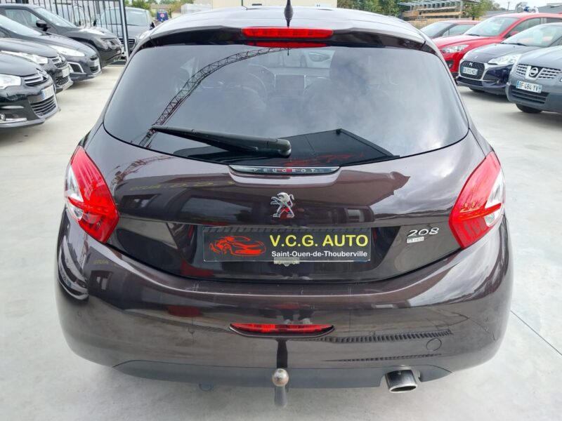PEUGEOT 208 1.6 E-HDi 114 Feline