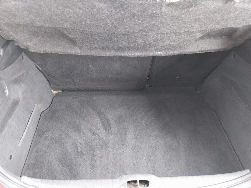 PEUGEOT 208 1.6 E-HDi 114 Feline