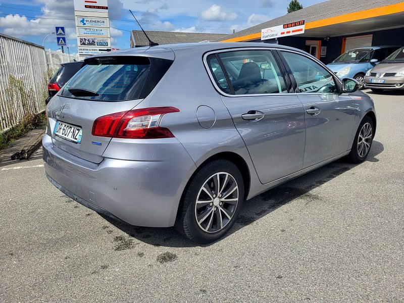 PEUGEOT 308 II 2015