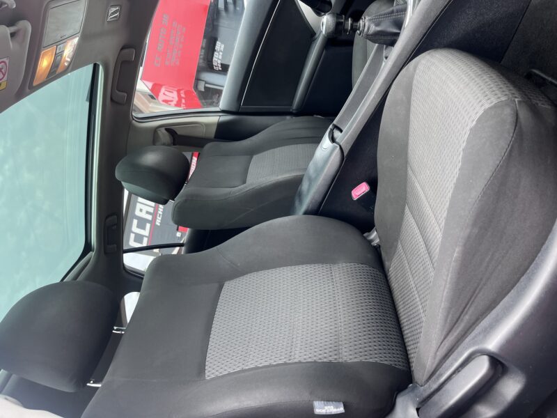 TOYOTA AVENSIS Break 2013