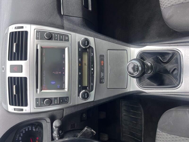 TOYOTA AVENSIS Break 2013